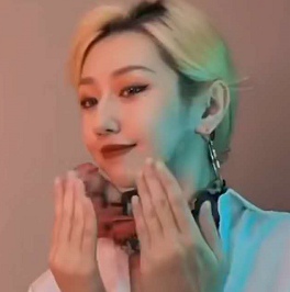 抖音蹦恰恰变装舞怎样拍（蹦恰恰变装舞拍照教程）